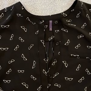 NYDJ black tunic top